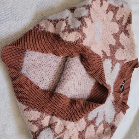 Floral Patterned Sweater -  and Brown - Picture 5 of 11